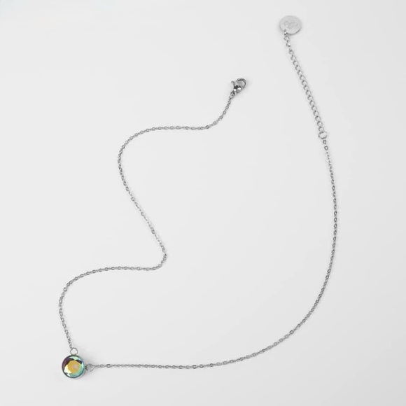 NEW Silver Iridescent Pendant Necklace - Picture 8 of 8